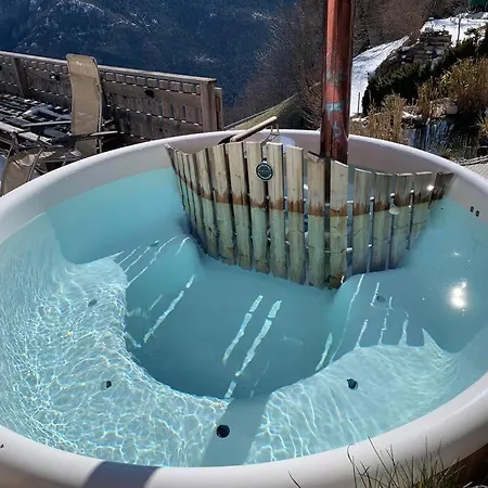 Stunning Panoramic Views! Hottube & Sauna דירה *