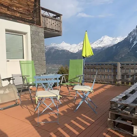 Stunning Panoramic Views! Hottube & Sauna Apartment *