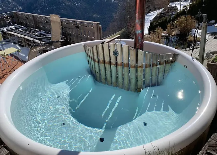 Stunning Panoramic Views! Hottube & Sauna Διαμέρισμα *